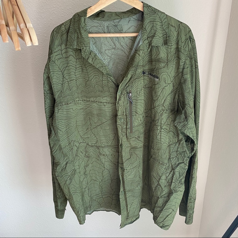 Columbia Topographic Ultralight Button Up